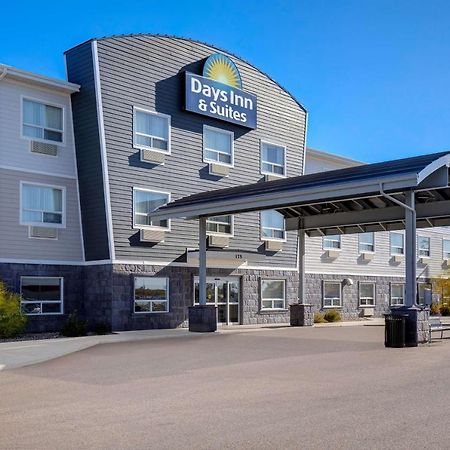 Days Inn & Suites By Wyndham Warman Kültér fotó