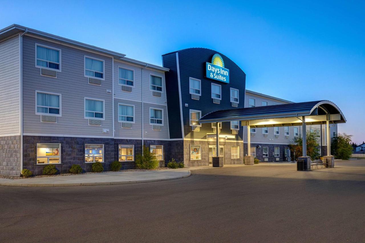 Days Inn & Suites By Wyndham Warman Kültér fotó