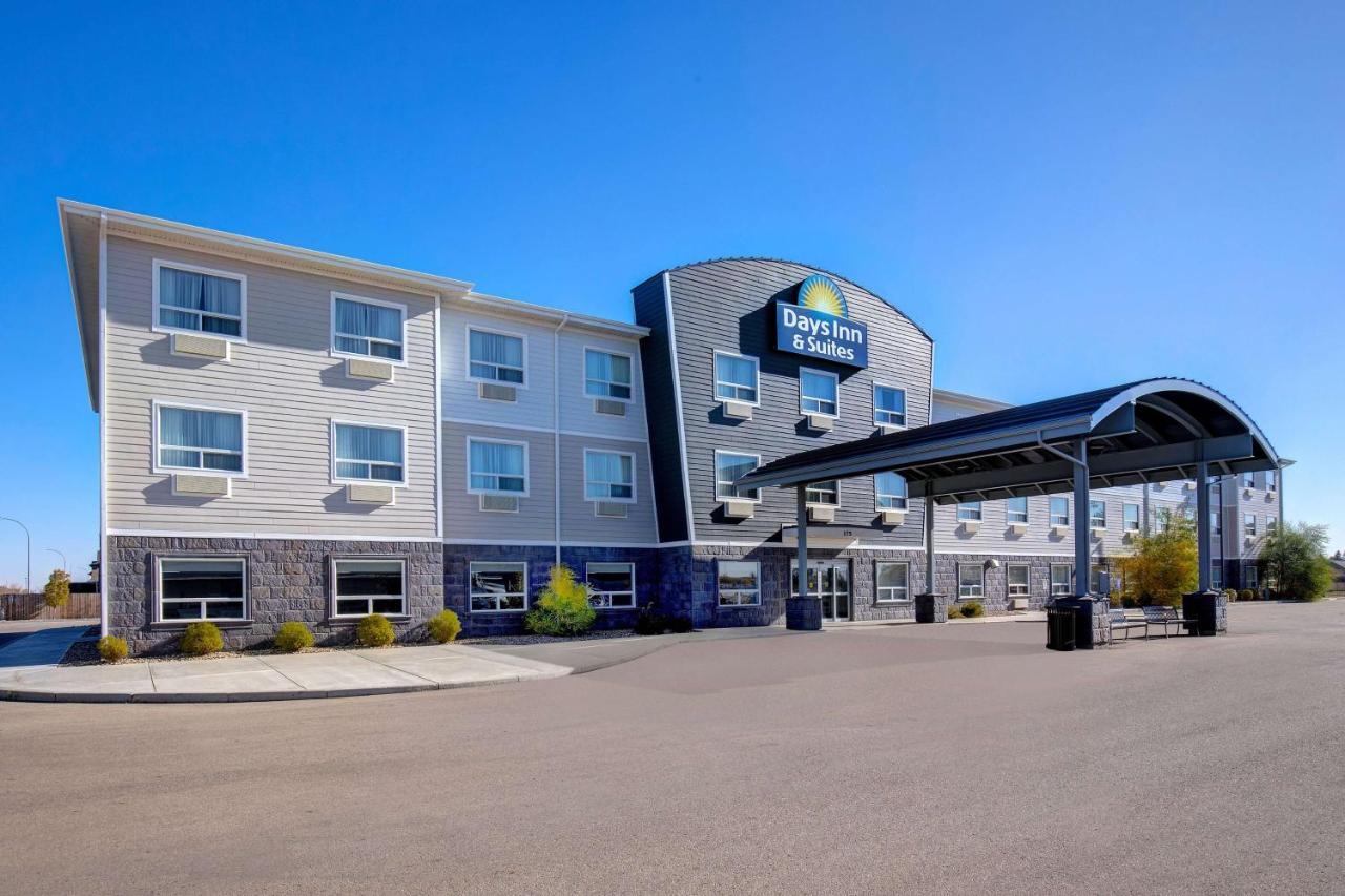 Days Inn & Suites By Wyndham Warman Kültér fotó